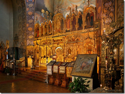 Православный храм в Ницце. Внутреннее убранство.
