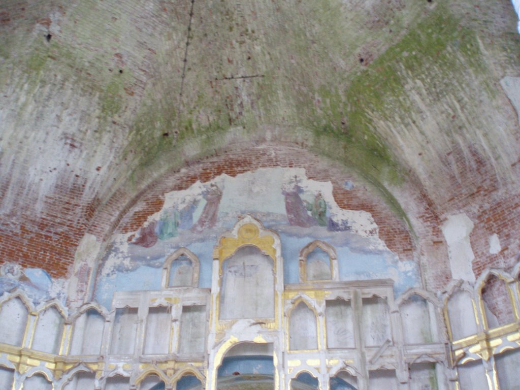 Успенский храм в Артемие-Веркольском монастыре. 